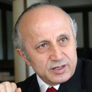 Yaşar Nuri Öztürk'ten CHP'ye ağır suçlamalar