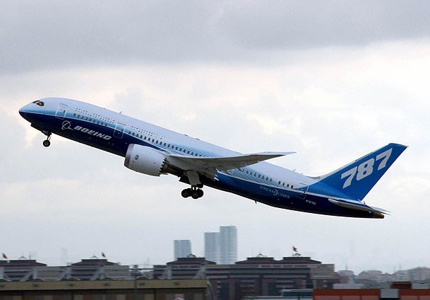 Japonlar Boeing'lerdeki sorunu buldu