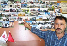 İbretlik kaza fotoğraflarını sergiliyor