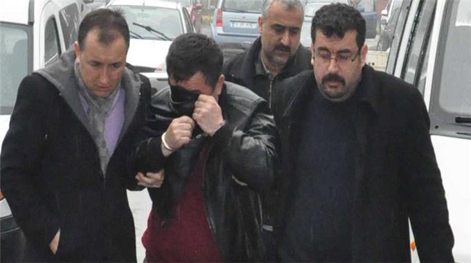 Sahte komutan tutuklandı