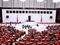 Vekillerin Meclis'te sigara keyfi