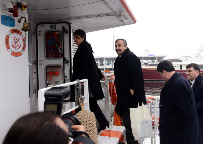 BDP'liler Ataköy Marina'dan İmralı'ya gitti