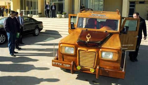 Ali Ağaoğlu'nun garajındaki en pahalı otomobil