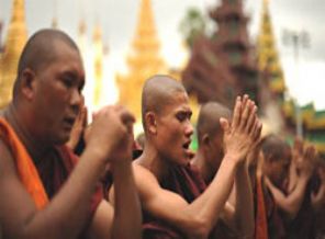 Burma hükümeti Budistleri silahlandırıyor