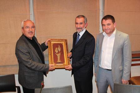 İş hayatında politika ve stratejinin önemi konuşuldu