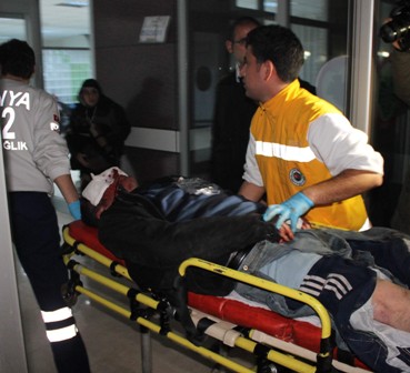 Birahanede kavga çıktı: 3 yaralı