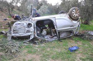 Üniversiteli kız direksiyonu ölüme kırdı