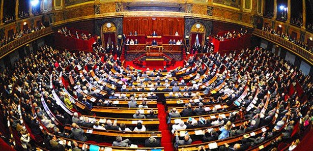 Avrupa parlamentolarındaki kadın yöneticiler