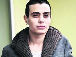 Rüzgar Erkoçlar yurt dışına yerleşecek