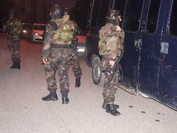 İstanbul'da şafak operasyonu