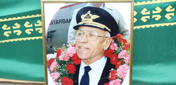 Japonlar kahraman Türk pilotu unutmadı