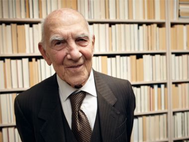Ünlü yazar Hessel hayatını kaybetti