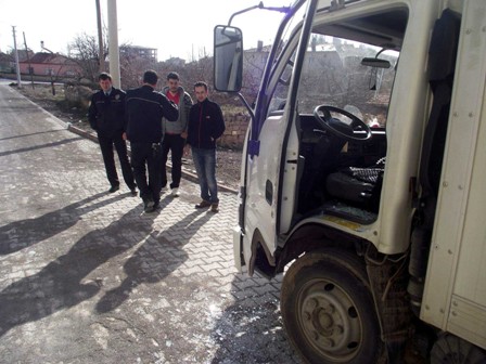 Kulu’da hırsız cips kuponlarını çaldı