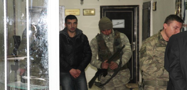 Muş'ta aranan 2 kişi tutuklandı