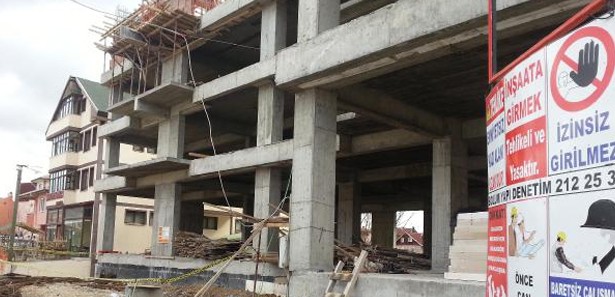 4'üncü kattan düşüp öldü