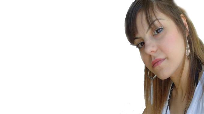 Üniversiteli kız kalbine yenildi