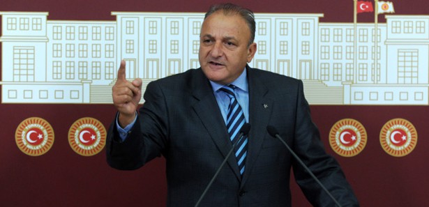 Vural: Atatürk'ü ırkçılıkla mı suçluyorsun?