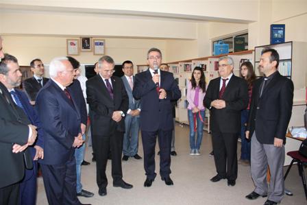 Karatay Sosyal Bilimler Lisesi kütüphanesi açıldı