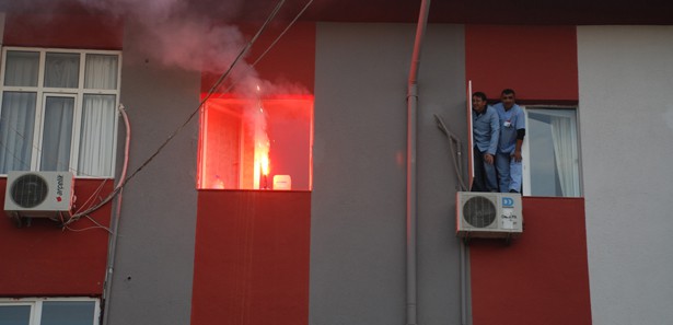 400 öğrenciyle deprem ve yangın tatbikatı