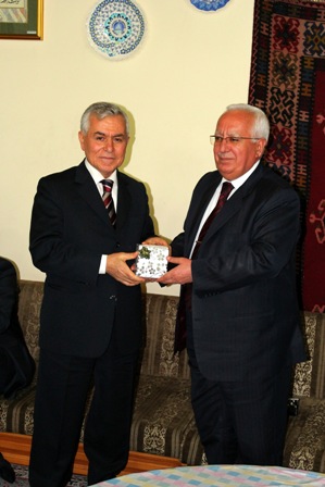Yurtkur Konya Bölge Müdürü'ne veda yemeği