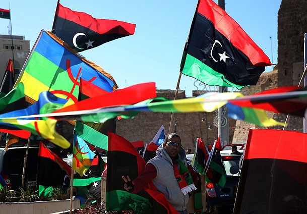 Libya'da tek devlet çok bayrak