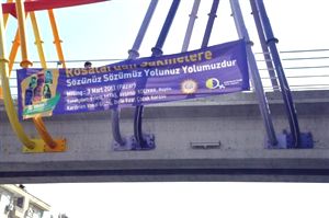 Diyarbakır'da miting afişleri toplanıyor