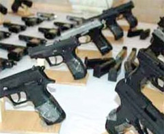 Yer altında silah imalathanesi