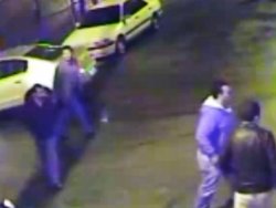 Taksi durağına bıçaklı sopalı saldırı VİDEO