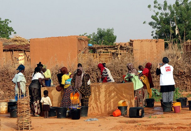 Su kuyuları Nijer'e hayat veriyor
