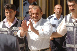Askeri kanat sorumlusu tutuklandı