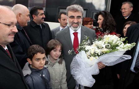 Bakan Yıldız MEDAŞ’la görüştü