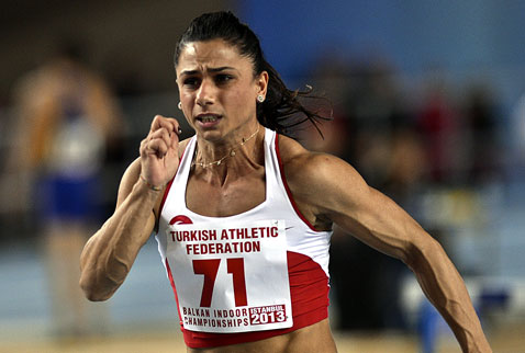 Mehmet Baykan'dan Nevin Yanıt'a kutlama