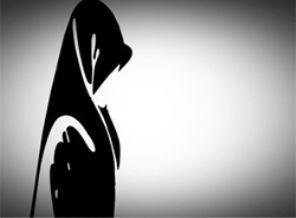 Feministlerden başörtülü kadınlara destek