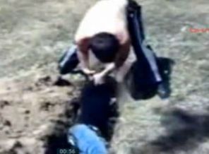 Kadınları canlı canlı mezara koymuşlar video