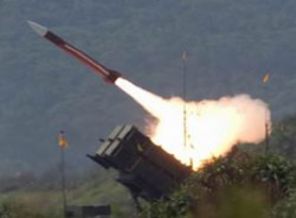 İran "Suriye'de uzun menzilli füze fabrikası kuruyor" iddiası