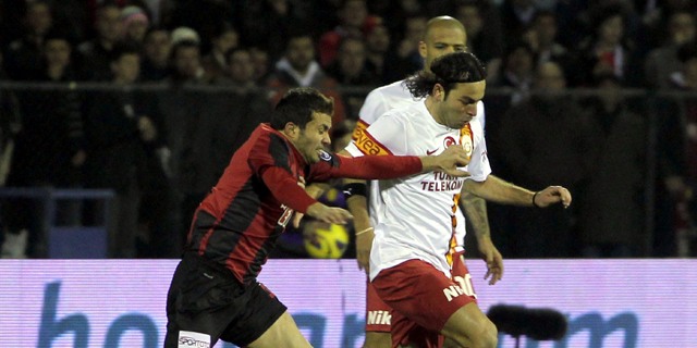 Galatasaray direkten döndü