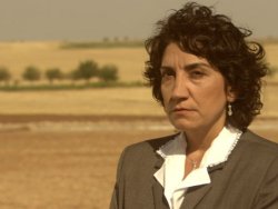 Setlerde bebeklerin canını yakıyorlar