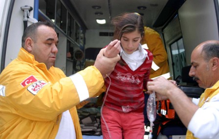 Karbonmonoksit gazından 6 kişi zehirlendi