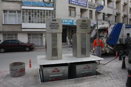 Çöp konteynırları yer altına alındı