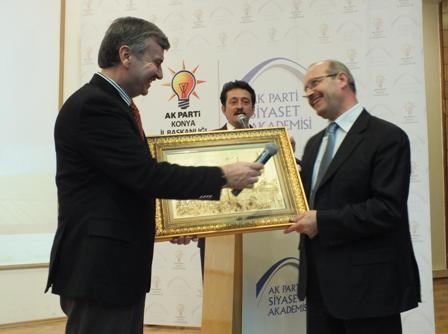 Siyaset Akademisi'nin ilk toplantısı yapıldı