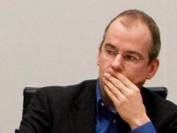 İslam karşıtı Arnoud Van Doorn Müslüman oldu