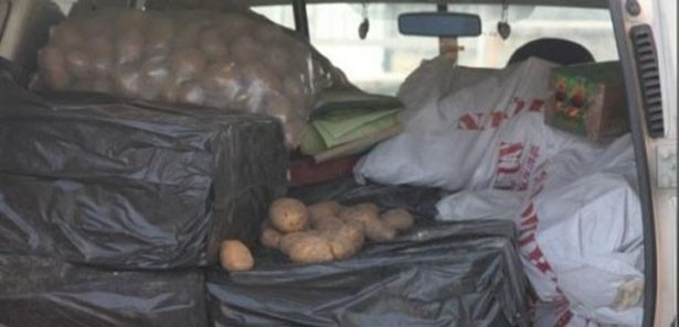 Sebze kasaları arasında sigara kaçakçılığı