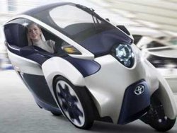 Toyota'dan üç tekerli kişisel araç:i-ROAD