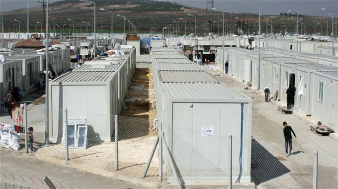 Sınır ötesine mülteci kampı kurulacak