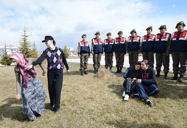 Hemcinsleri için eğitim alıyorlar