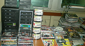 İstanbul'da korsan CD operasyonu