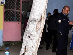 Telefonda uzun konuşan karısını öldürdü