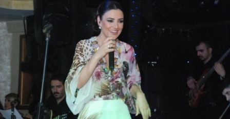 Sevcan Orhan, Konyalı kadınlar için konser verdi