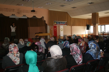 Anıt Hastanesi kadınları unutmadı