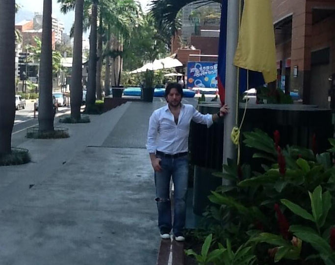 Nihat Doğan'dan Venezüela pozu